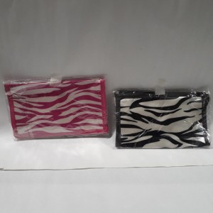 COS sac cosmetique