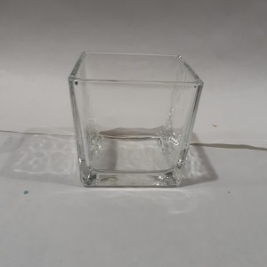 DEC vase en verre carré 8x8x8cm (#36431)