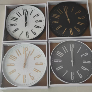 HOR 30 horloge,couleurs assortis
