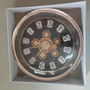 HOR 42cm horloge contour plastique avec interieur noir et do