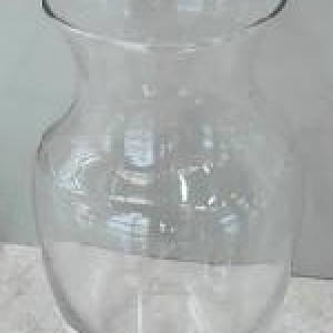 ADM vase décoratif en verre avecf col resserré style traditi