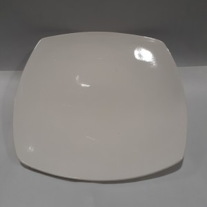 VAI grand assiette blanc