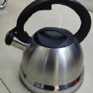 CUI bouilloire en acier argent 2.5l