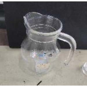 VAI petit pichet en verre