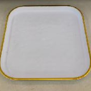 CUI assiette carrée en plastique blanche avec bord doré 27 c