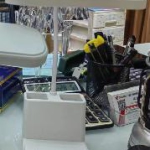 ELE lampe de table avec porte crayon rechargeable usb