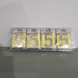 QUI numéro #5 en acier