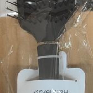 ACC brosse en plastique noir