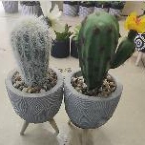 DEC plante artificielle pot gris sur pied cactus ass.