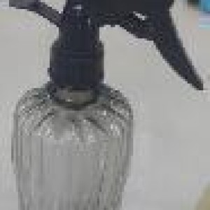 SDB bouteille vaporisateur couleur assortie