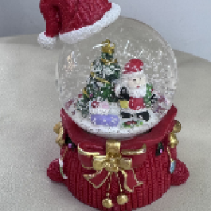 boule à neige de noël rouge avec chapeau, lumières 4.5cm