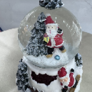 boule de noël verte + 3 bonhommes de neige +lumière 6.5cm