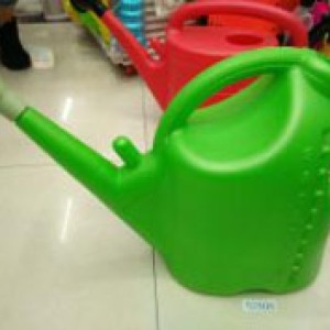 JAR arrosoir vert jumbo avec mesure et embout noir jet pluie